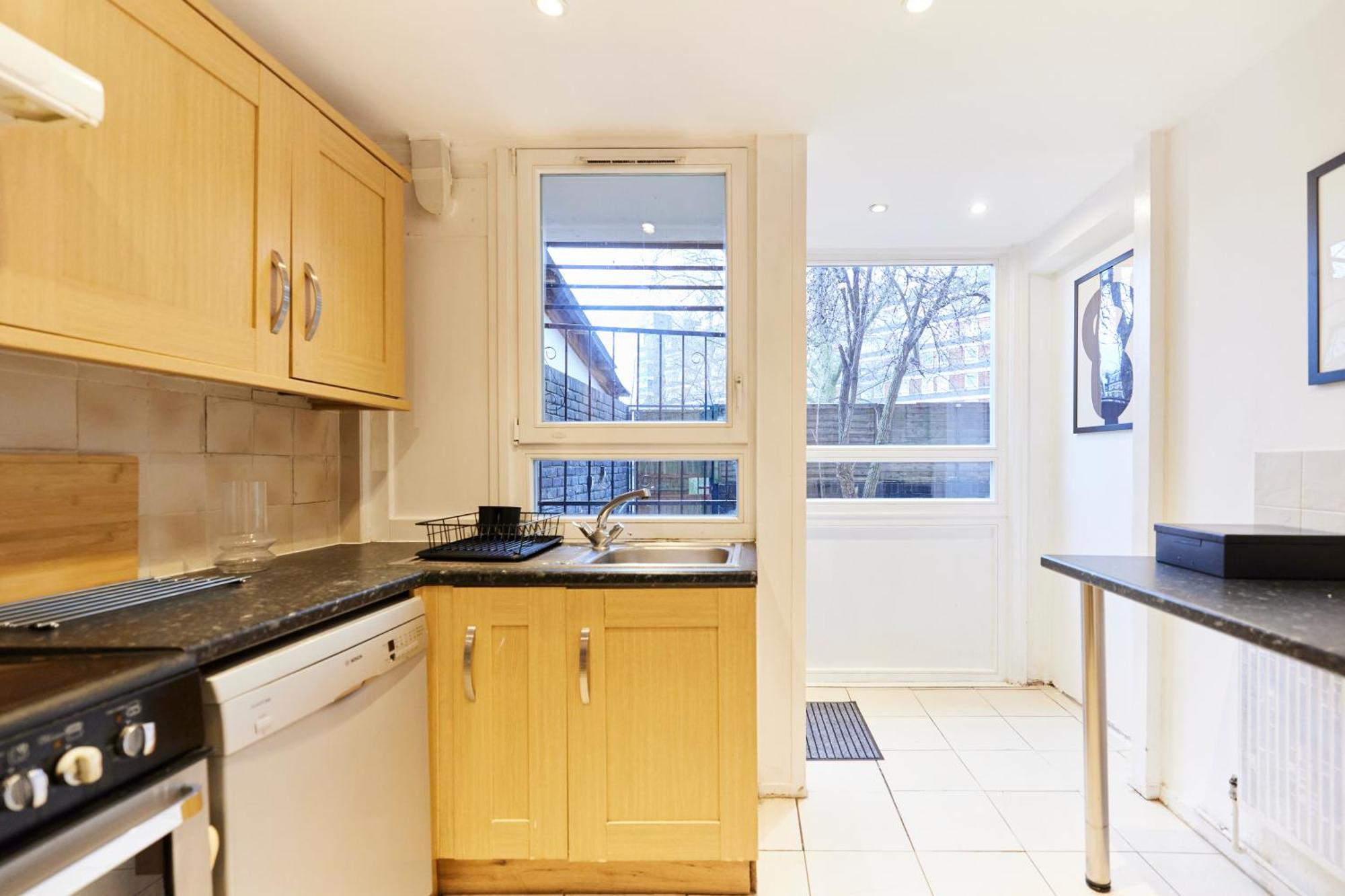 The Kennington Park Crib - Lovely 2Bdr Flat With Garden London Ngoại thất bức ảnh