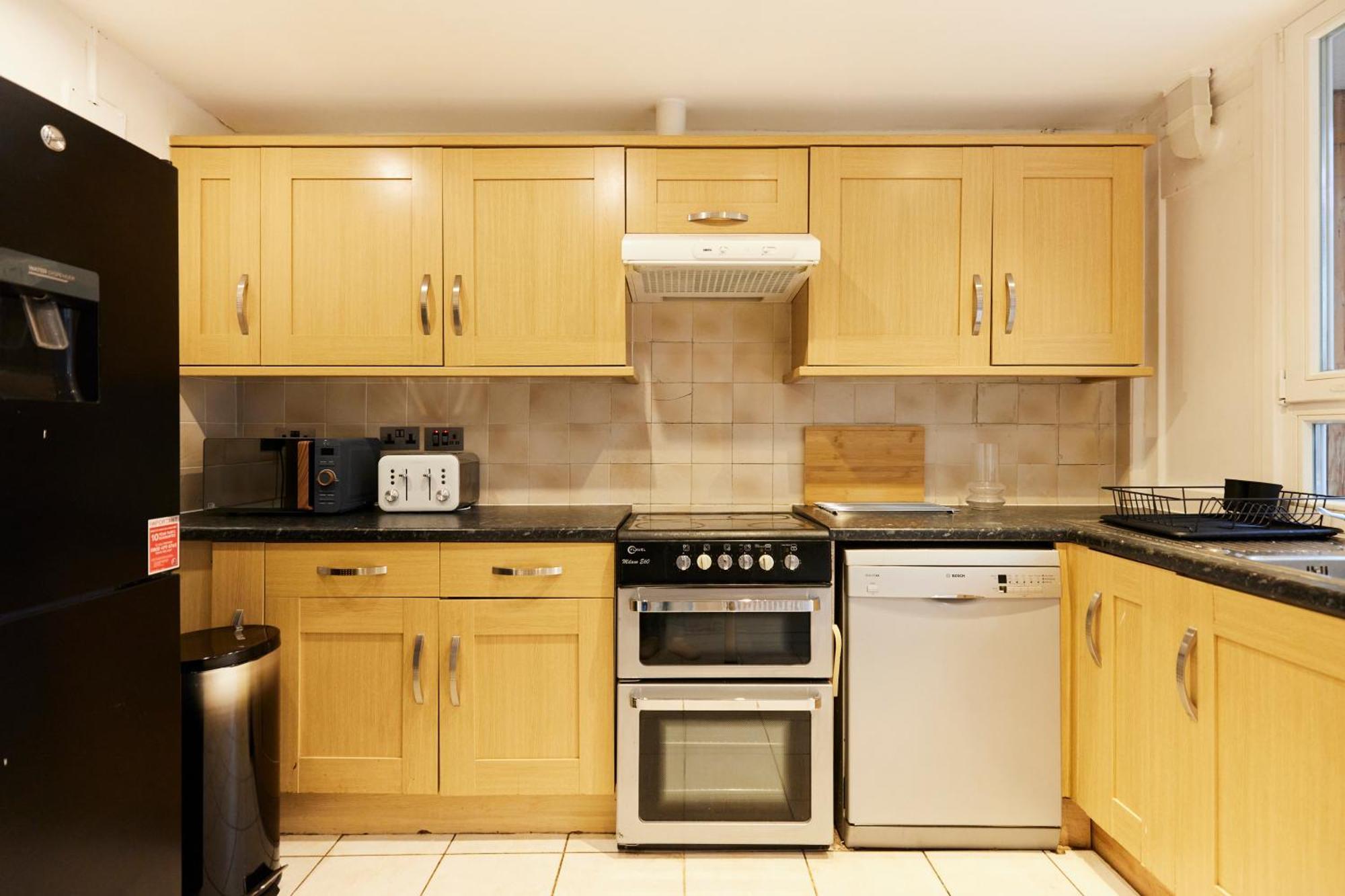 The Kennington Park Crib - Lovely 2Bdr Flat With Garden London Ngoại thất bức ảnh